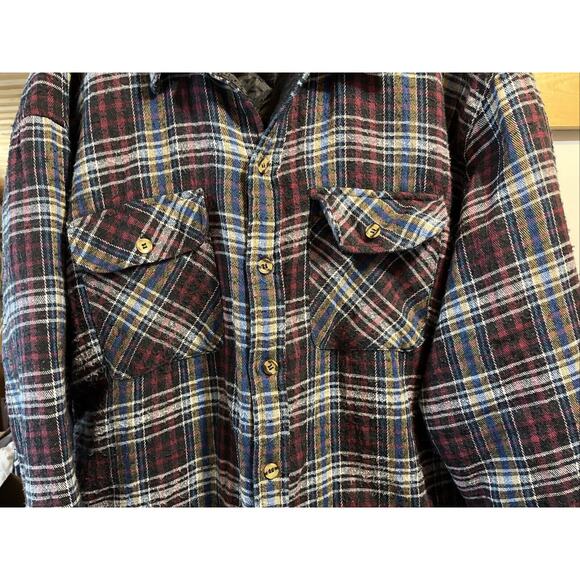 BTC VTG Men’s XLT Red Plaid Flannel Shirt Long Sleeve Button Down Cotton Outdoor - Picture 5 of 10